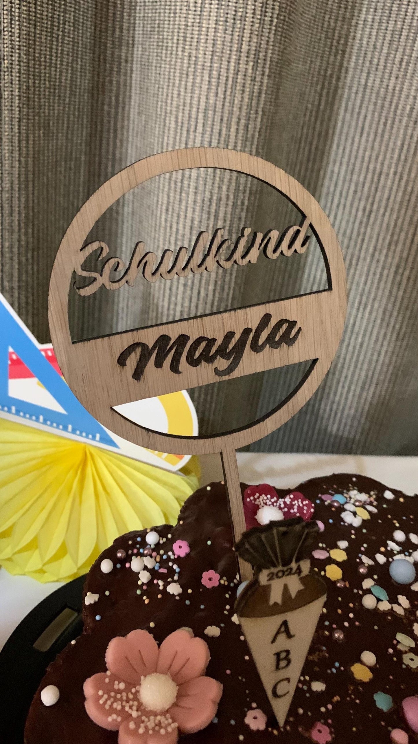 cake topper Schulkind oder Geburtstag. Kuchen Schild für Geburtstag oder Schulanfang