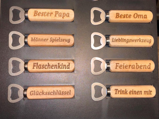 Flaschenöffner mit Beidseitiger Gravur. individueller Gravur. auch Personalisierbar. einfach Anfragen für ihre Wunsch Gravur